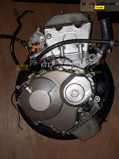 600 RR 2005 محرك