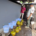  Satpol-PP Grebek Produksi Arak Gula Di Kabupaten Karangasem