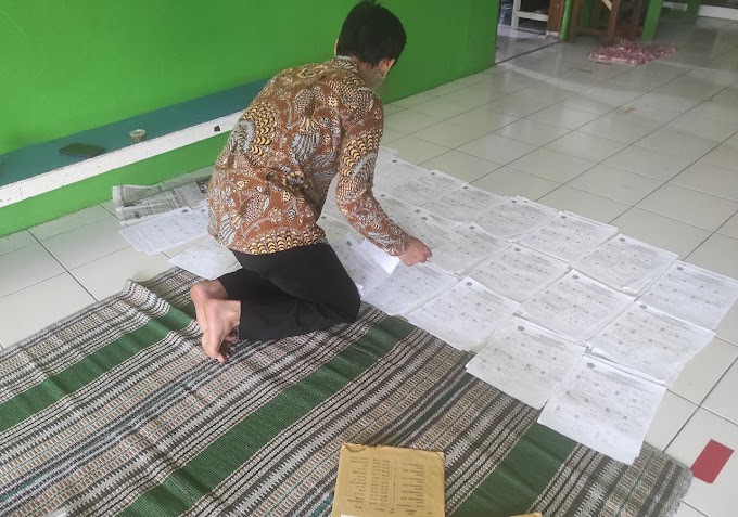 Libur Dianulir, Guru Madrasah di Semarang Kebut Bikin raport