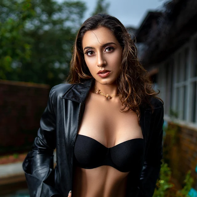 Sadiya Khan Hot in black cup bra