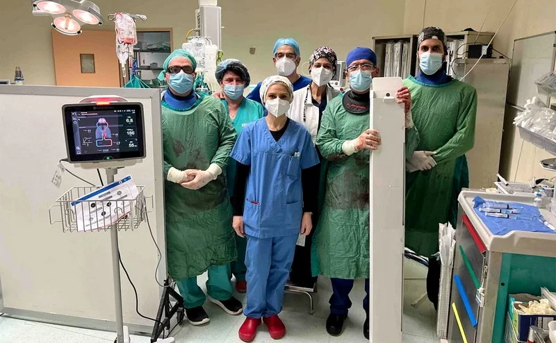 Πρωτοπόρα επέμβαση στην Πανεπιστημιακή Αγγειοχειρουργική Κλινική του Νοσοκομείου Αλεξανδρούπολης
