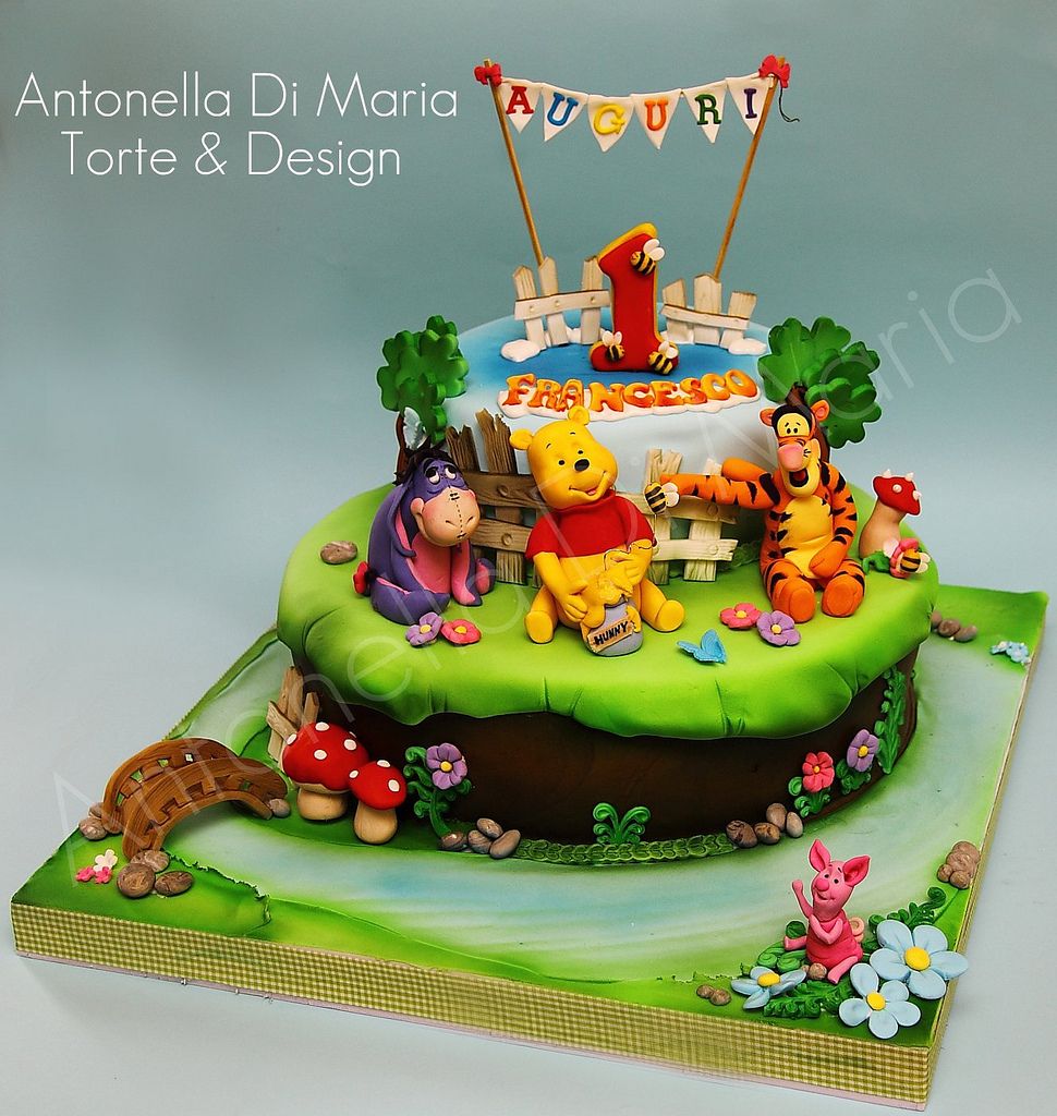 winnie the pooh cake