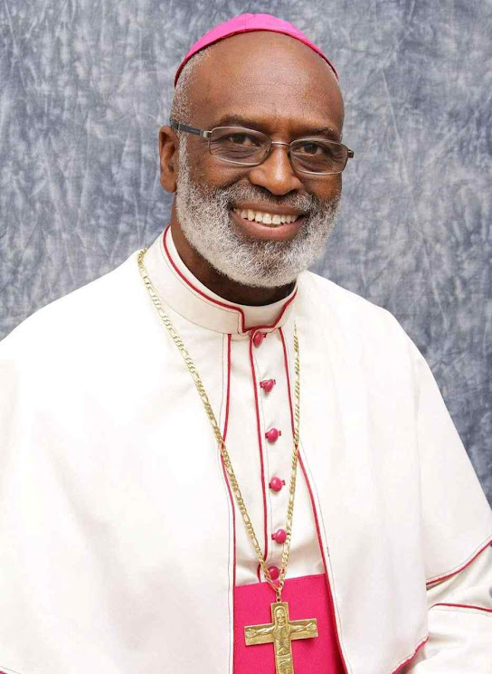 Mons Charles Gabriel Palmer-Buckle, arcebispo de Cape Coast