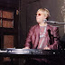 [News]Dia 22 de Janeiro/2022 tem show em homenagem ao ELTON JOHN no URUKUM da Lagoa com o cantor e pianista LÉO FENDER