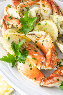 crab legs with garlic butter