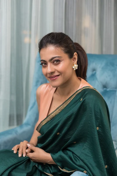 Bollywood Kajol wearing beautiful green saree pics