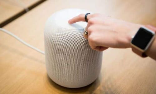 Apple focuses on HomePod to compete with Amazon Echo