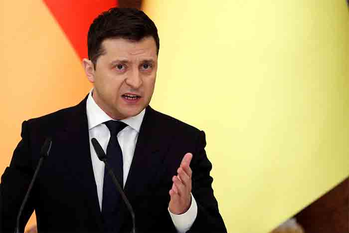 Report, Aattack, Ukraine, News, Killed, World, Russia, Top-Headlines, War, Ukraine President Zelenskyy offers weapons to civilians, says anyone can take arms and defend the country.