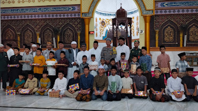 Pj Bupati Aceh Utara Santuni Yatim pada Malam Nuzul Qur’an