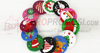 Pin PVC Custom untuk souvenir natal