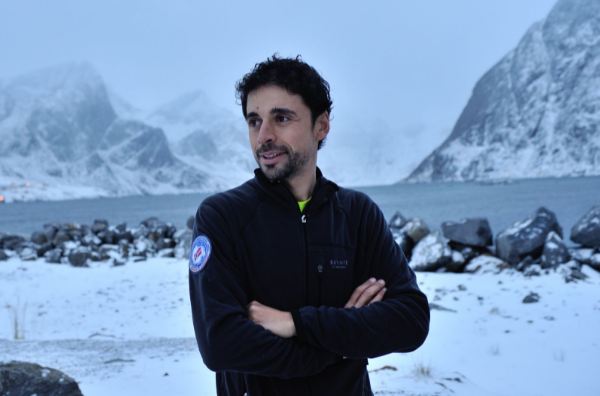 Omar Di Felice, dará la primera vuelta al mundo en bicicleta a través del ártico