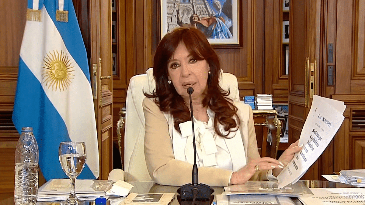 Cristina Fernández responde a pedido de condena con un fuerte discurso