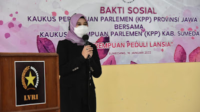 Perempuan Peduli Lansia, KPP Jabar dan Sumedang Gelar Kegiatan Baksos