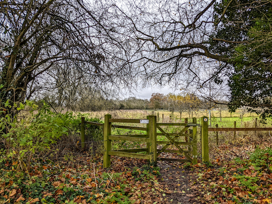 Rushden & Wallington footpath 7 leaving the churchyard