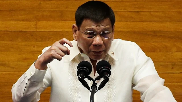 Duterte Usul Warga Filipina yang Tak Mau Divaksin Disuntik Saat Tidur