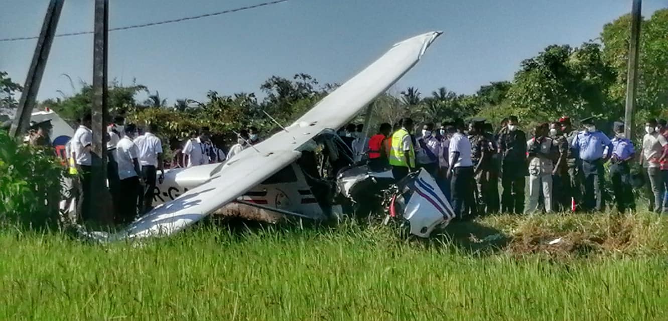 plane-landed-suddenly-negombo