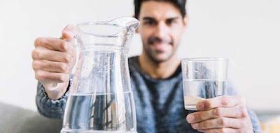 ستغير حياتك.. 5 فوائد مذهلة لشرب الماء فور الاستيقاظ