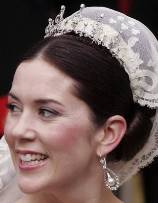 diamond necklace wedding tiara crown princess mary denmark pearl marianne dulong