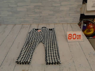 中古品　子供服　８０ｃｍ　千鳥格子　ロングパンツ　３３０円