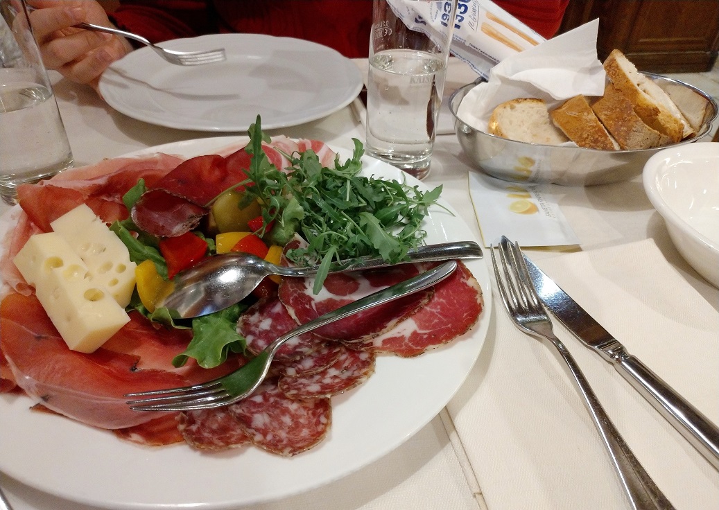 jídlo v italské restauraci