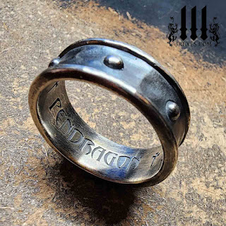 Mens-dragon-ring-in-silver-medieval-gothic-fantasy-band