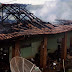 NOVO ITACOLOMI - Casa é completamente destruída pelo fogo na zona rural