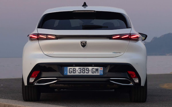 Novo Peugeot 308 é eleito Carro do Ano 2022 na Alemanha