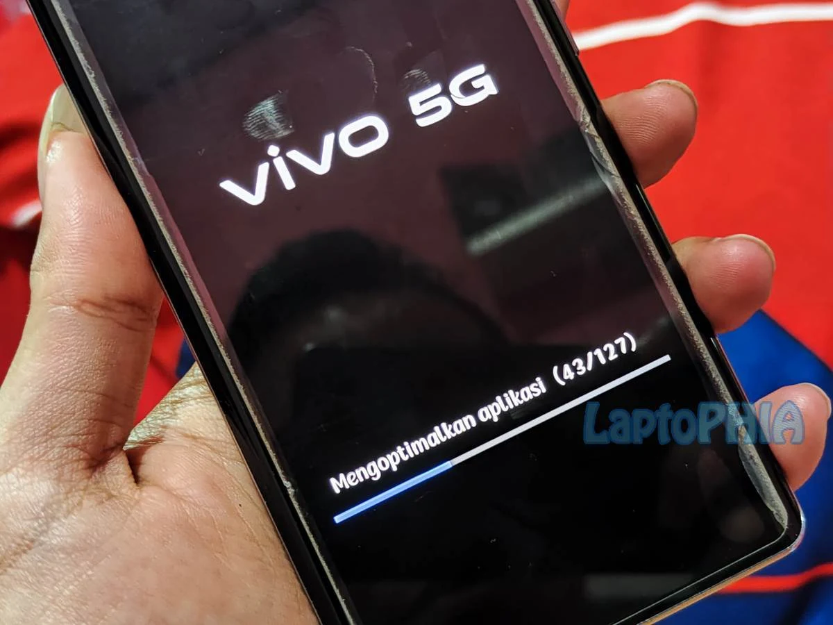 Cara Update FunTouch OS 14 Berbasis Android 14 di Vivo V27 5G Melalui OTA