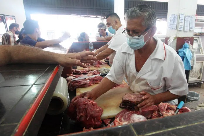 Escasez de carne vacuna empuja aumento de precios