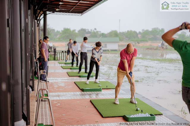 Tập Golf tại Vườn Vua Resort & Villas