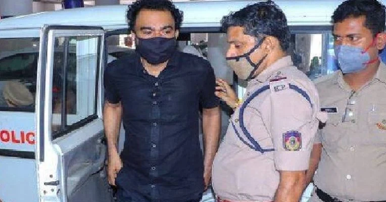 മോന്‍സനെതിരായ പോക്‌സോ കേസ്; പേഴ്സണല്‍ മേക്കപ്പ് മാന്‍ അറസ്റ്റില്‍ | Pok‌mon case against Monson; Personal makeup man arrested
