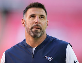 Picture of Jen Vrabel's spouse Mike Vrabel