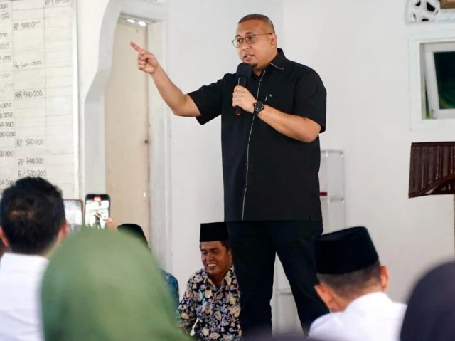 Bantu Mushalla Nurul Jadid Koto Tangah, Andre Rosiade Sebut Prabowo Komit Bangun Sumbar