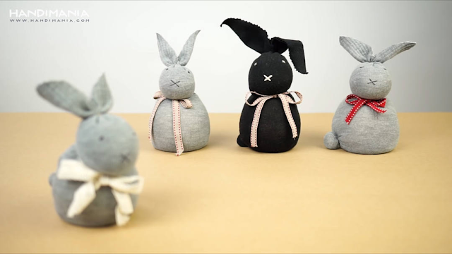 how to make a no sew sock bunny