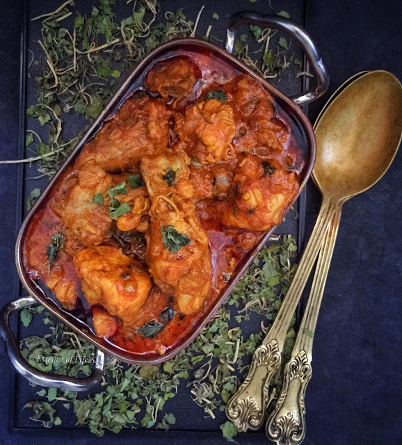 CHICKEN CURRY WITH FENUGREEK LEAVES