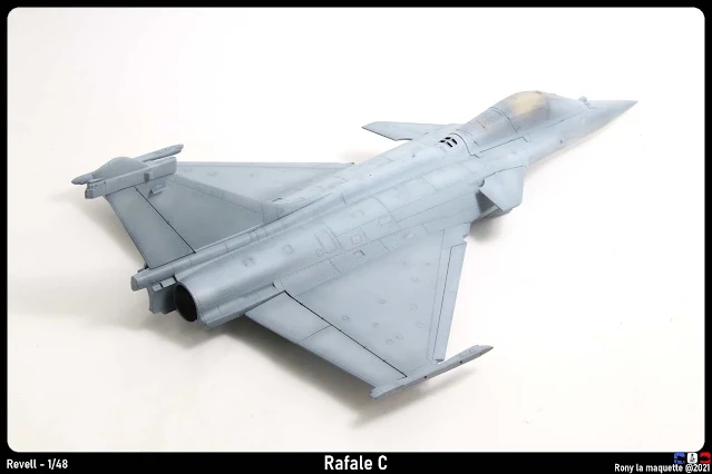 La peinture du Rafale C de Revell au 1/48.