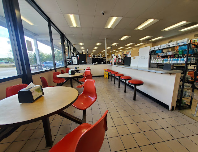 Circle K interior - former Amoco - Sing Store - December 2021 - Sing Oil Blog