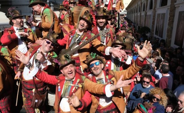 Todas las piruetas posibles para salvar el Carnaval de Cádiz