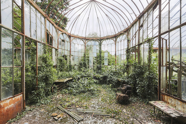 A beleza única dos lugares abandonados