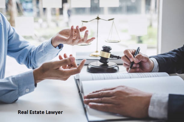 What Are the Qualities to Look for in a Real Estate Lawyer?