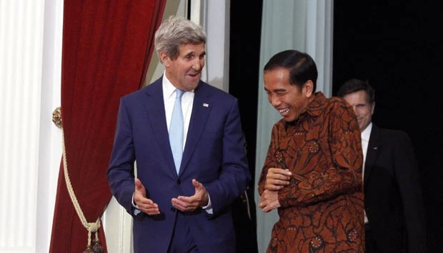 Jokowi Bicara Mental Inlander: Ketemu Bule Saja Kayak Ketemu Siapa, Sedih Kita