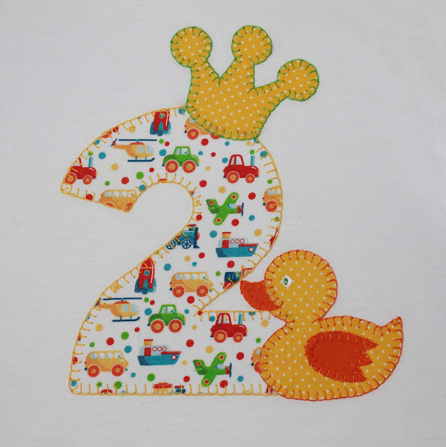 camiseta cumpleaños 2 años patito