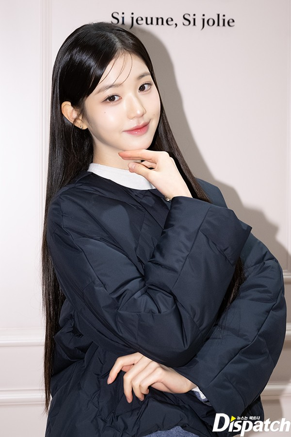 theqoo] JANG WONYOUNG'S JOURNALIST PICTURES AT THE FRED POP-UP EVENT  TODAY
