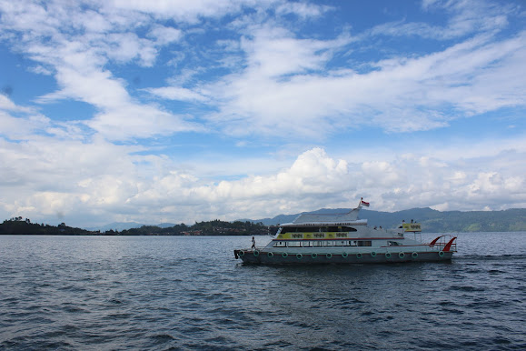 SAMOSIR, Cerita Rakyat Sumatera Utara, Asal Usul Danau Toba 