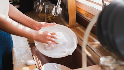 6 Kesalahan dalam Cuci Piring harus dihindari supaya efisien