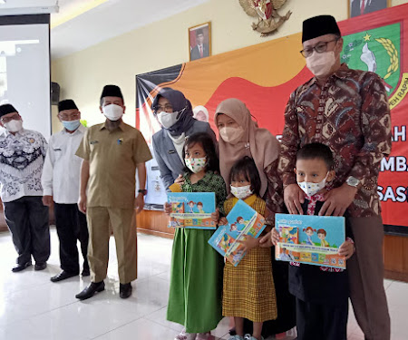 Pemkot Sukabumi Berikan Apresiasi Anugerah Pendidikan 2021