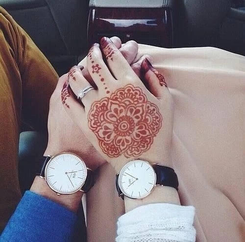 Arab Style Couple Hand DP