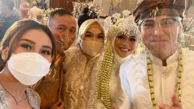 'Jangan Mimpi Kau Ojak, Gadis Kok Disamakan Janda!' Ngarep Ayu Ting Ting Nikah Semewah Lesty-Billar, Ayah Rozak Dituding Plagiat Hingga Senggol Soal Mahar