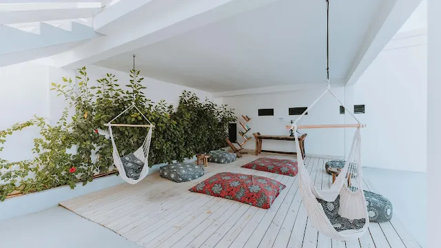 Discover the Luxury and Comfort of Handcrafted Brazilian Hammocks