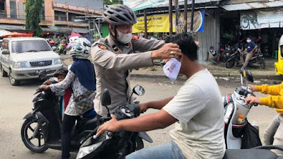  Patroli Bersepeda, Satsamapta Polres Serang Kota Bagikan Ratusan Masker